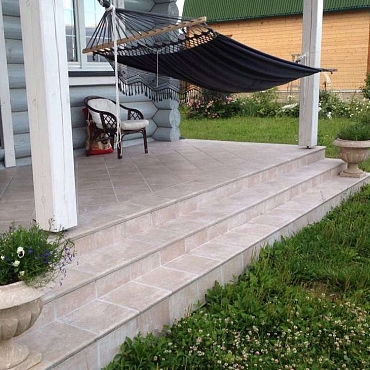 Atrium Hellbeige31x31