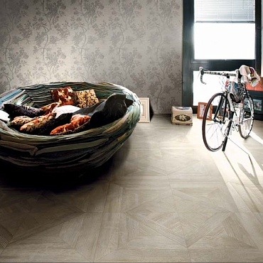 Frassino Rinascimento Intarsio Nat. Rett.25x25